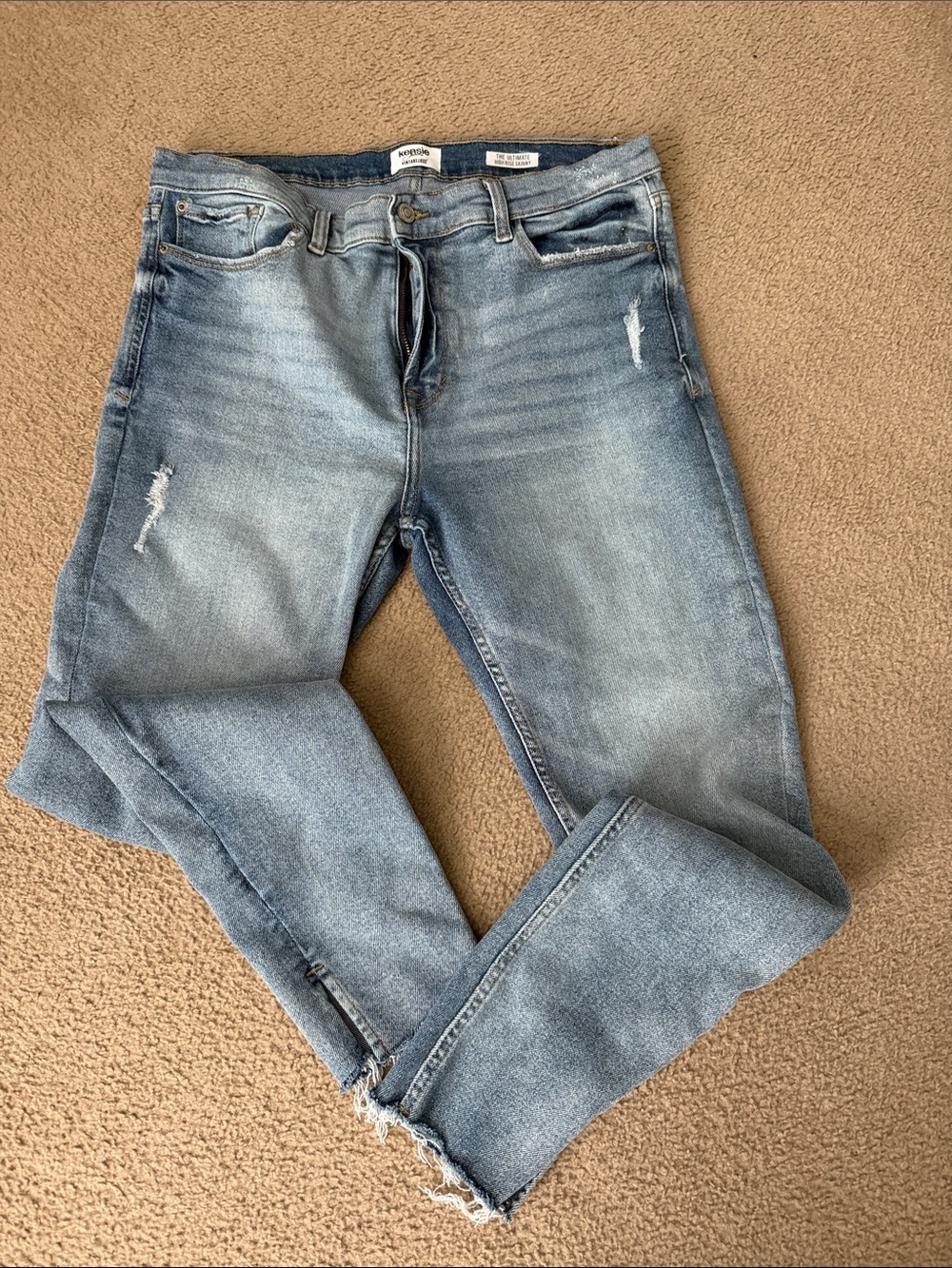 Kensie Light Blue Distressed Ankle Jeans